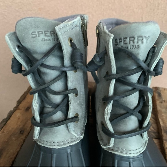 Sperry Women’s Saltwater Duck Boot - Picture 4 of 8